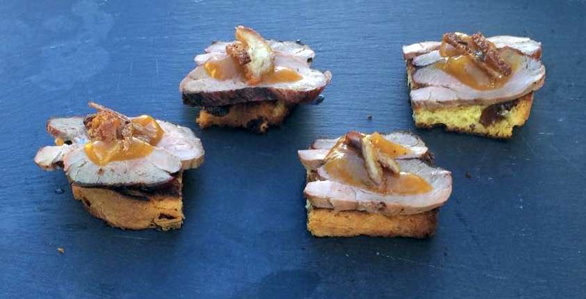 Entenbrust mit Khakicreme auf Panettone